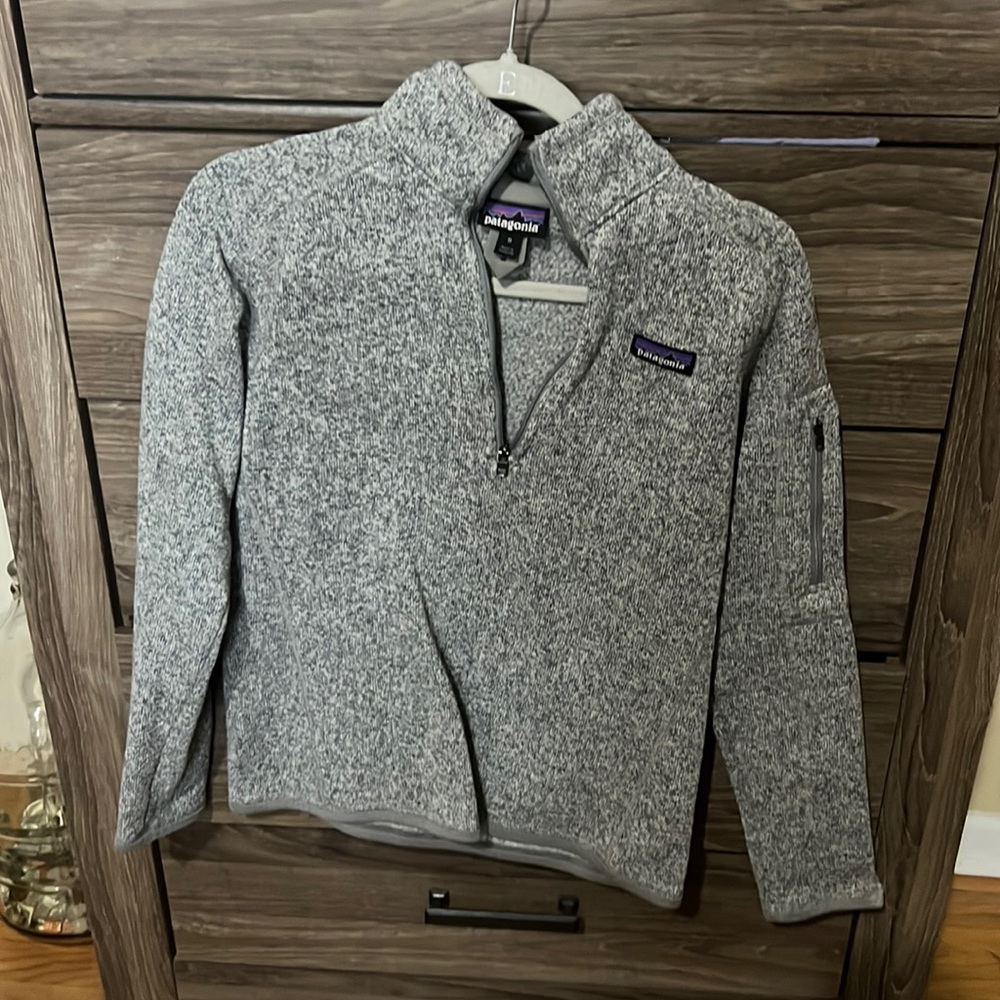Gray Patagonia 1/4 Zip Jacket